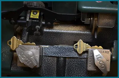 Father Son Locksmith Shop San Antonio, TX 210-739-1666 Father Son Locksmith Shop San Antonio, TX 210-739-1666 - 65-14